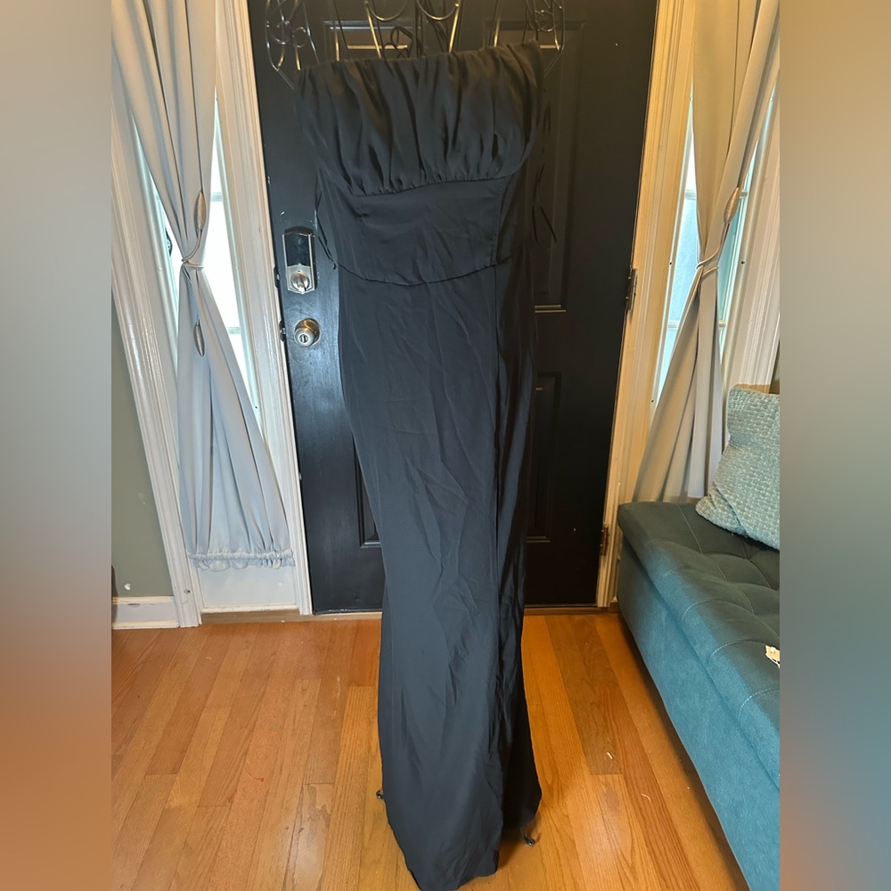 Elegant Black Strapless Dress